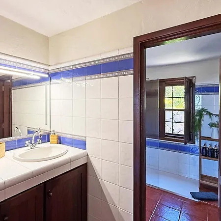 Casa El Colmenero Nyaraló
